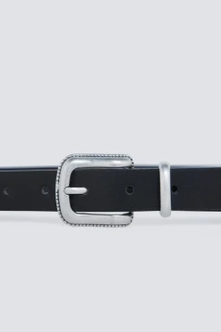 Ceinture &agrave; clous