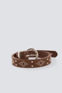 Ceinture boucle ronde &agrave; clous
