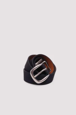 Ceinture effet cuir avec pointe en m&eacute;tal