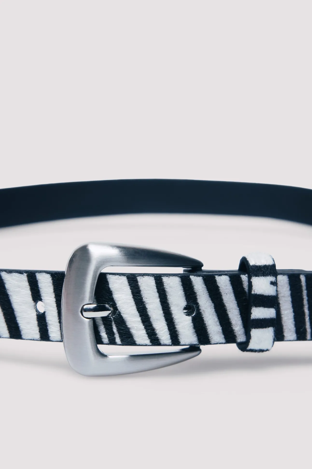 Ceinture fine en zèbre