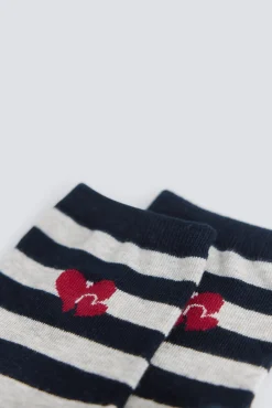 Chaussette longue &agrave; rayures c&oelig;urs