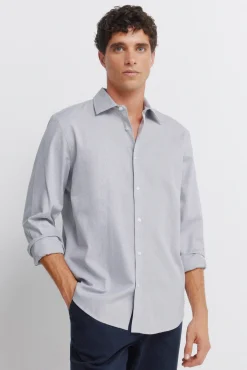 Chemise habill&eacute;e &agrave; la structure facile d'entretien