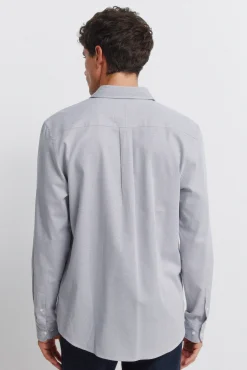 Chemise habill&eacute;e &agrave; la structure facile d'entretien