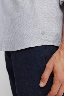 Chemise habill&eacute;e &agrave; la structure facile d'entretien