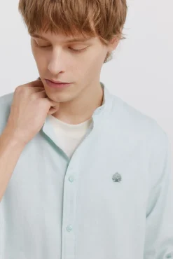 Chemise structur&eacute;e