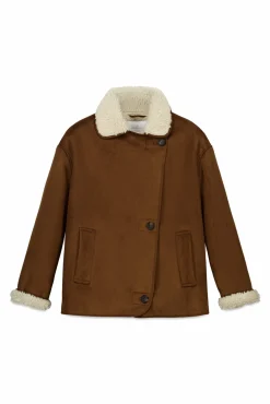 col en manteau