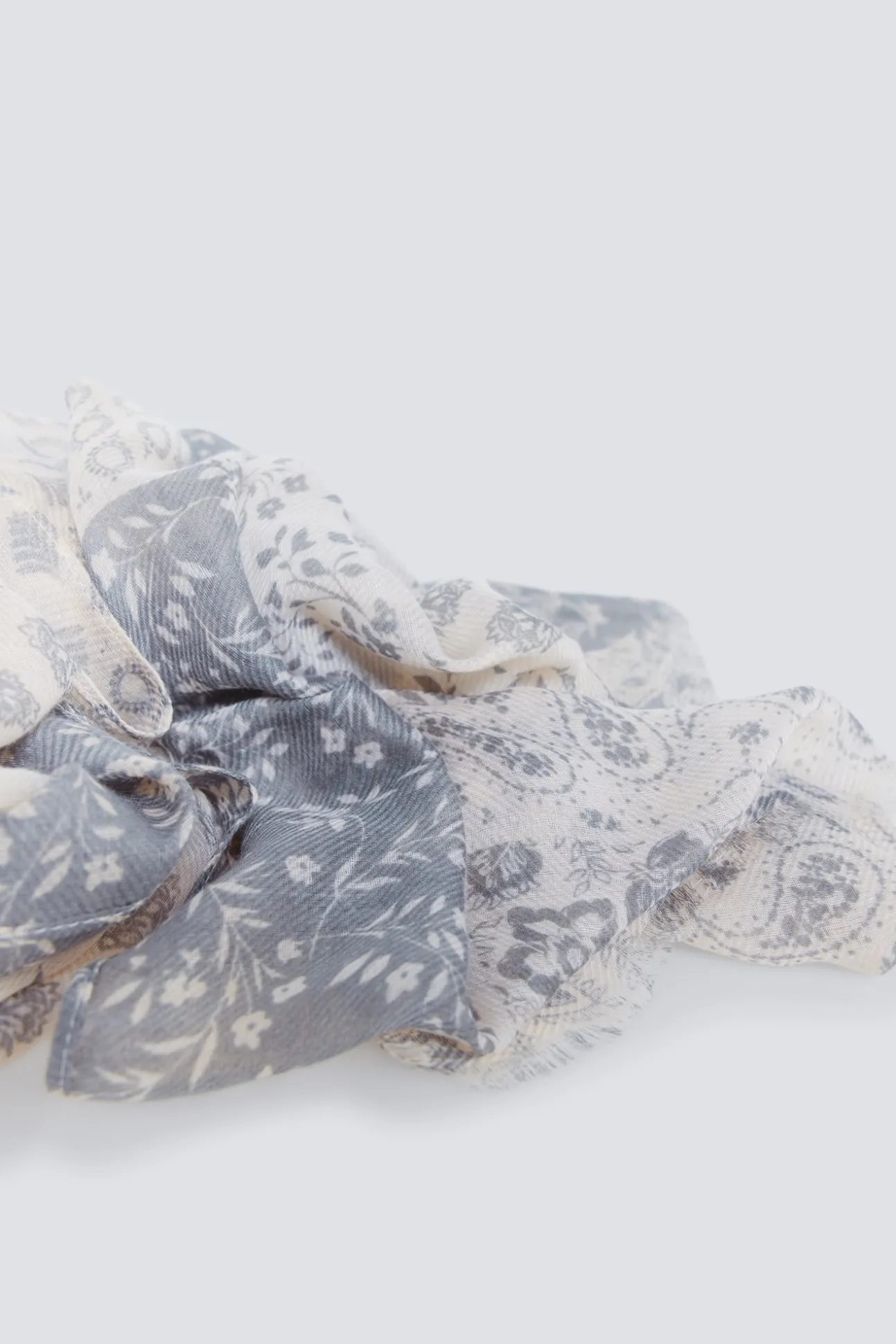 Foulard multi-imprimé