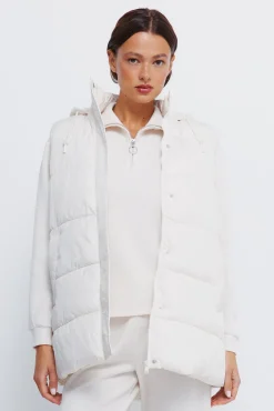 Gilet &agrave; capuche en polyester recycl&eacute;