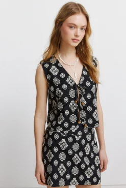 Gilet imprim&eacute; ethnique