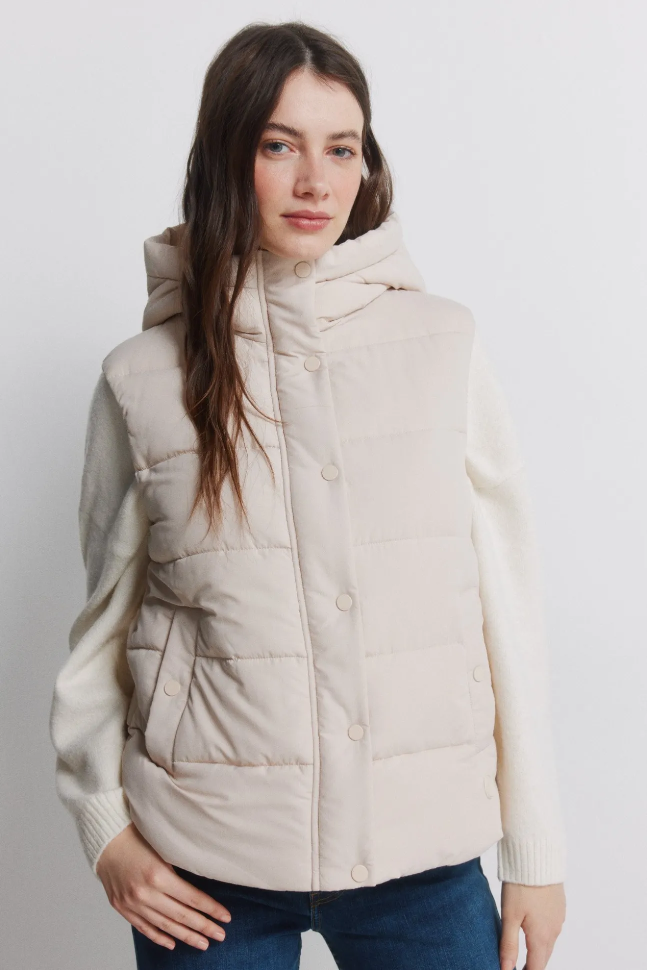 Gilet matelassé avec capuche
