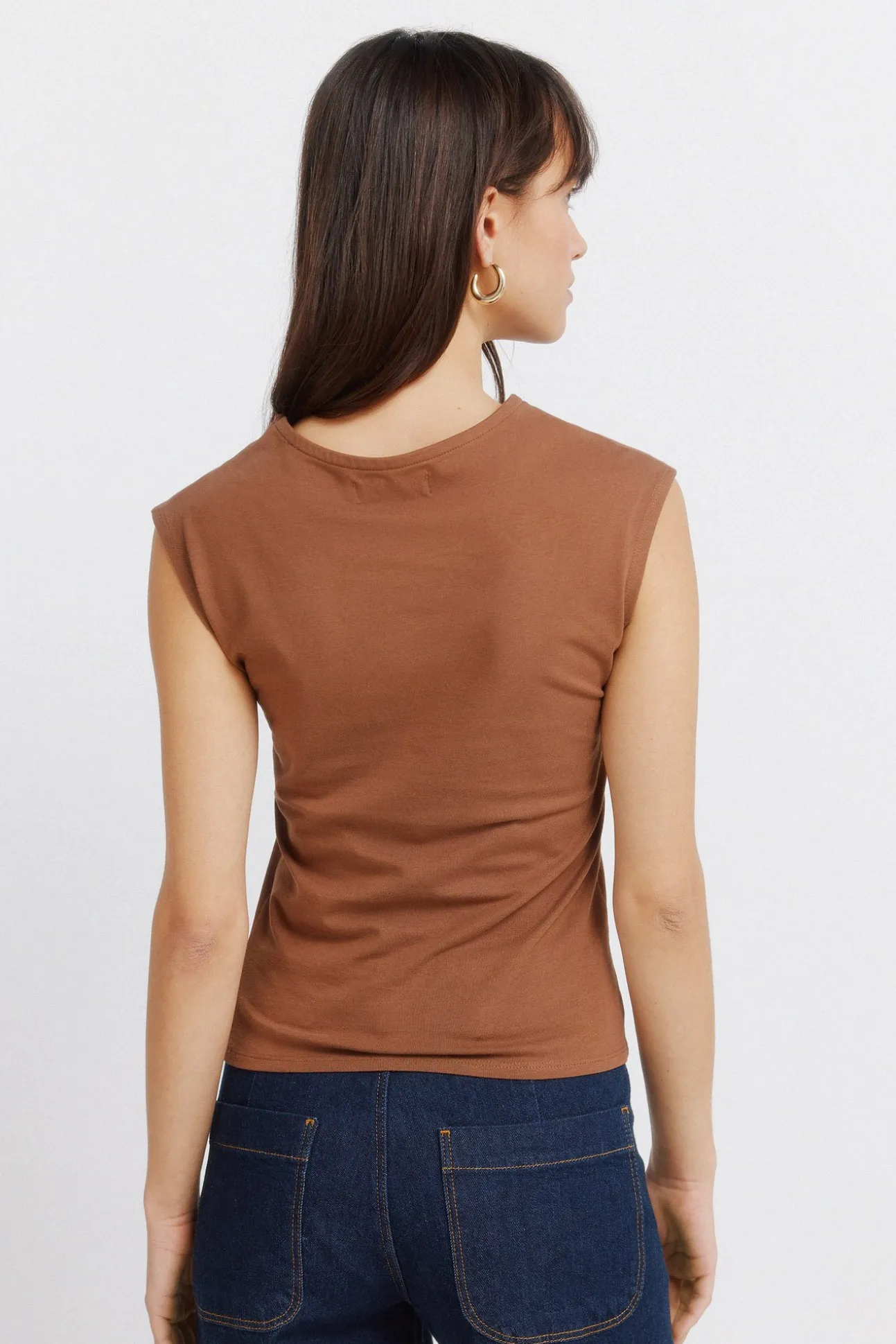 Haut basique sans manches en coton