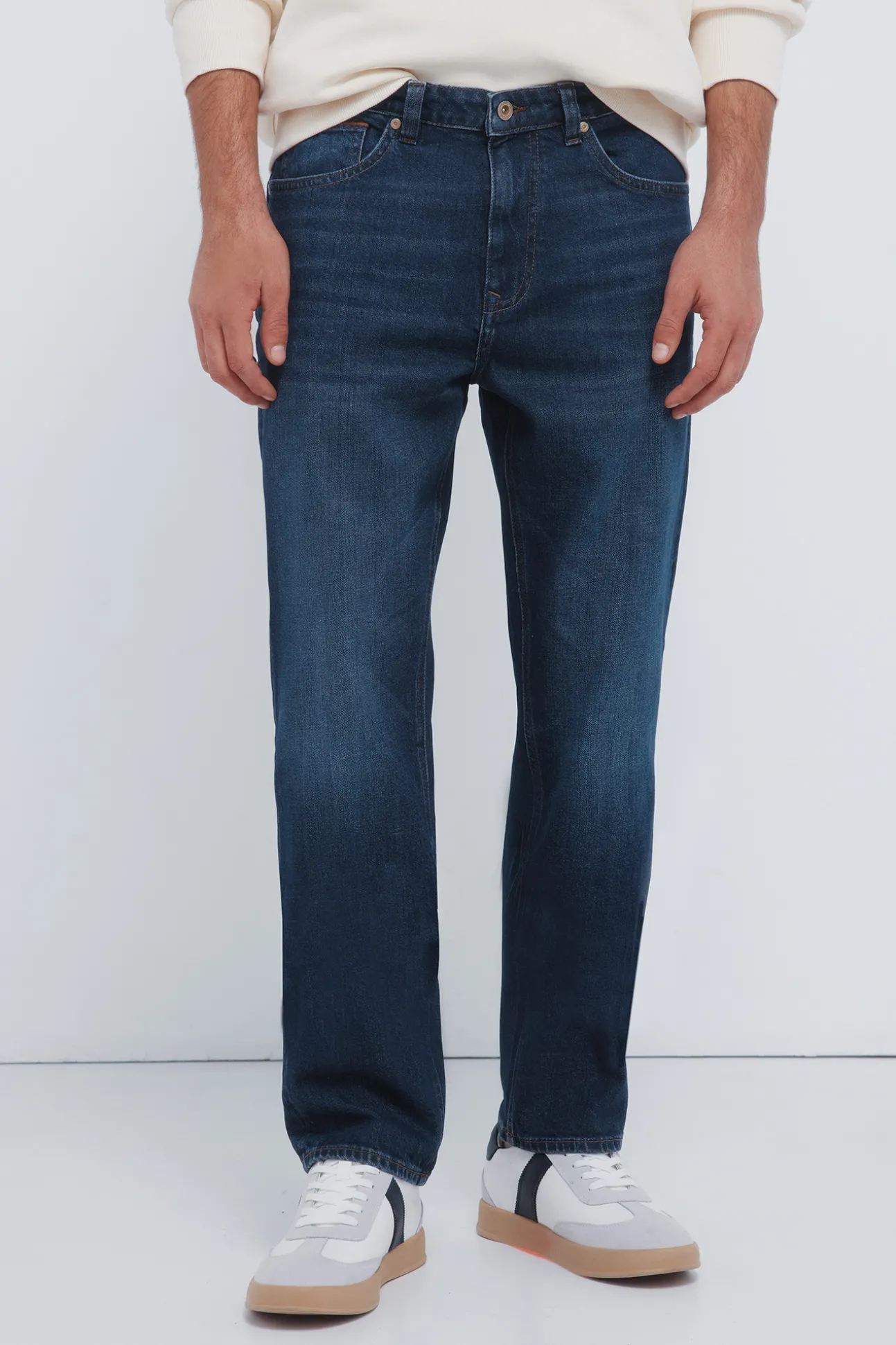Jeans coupe régulière délavé foncé