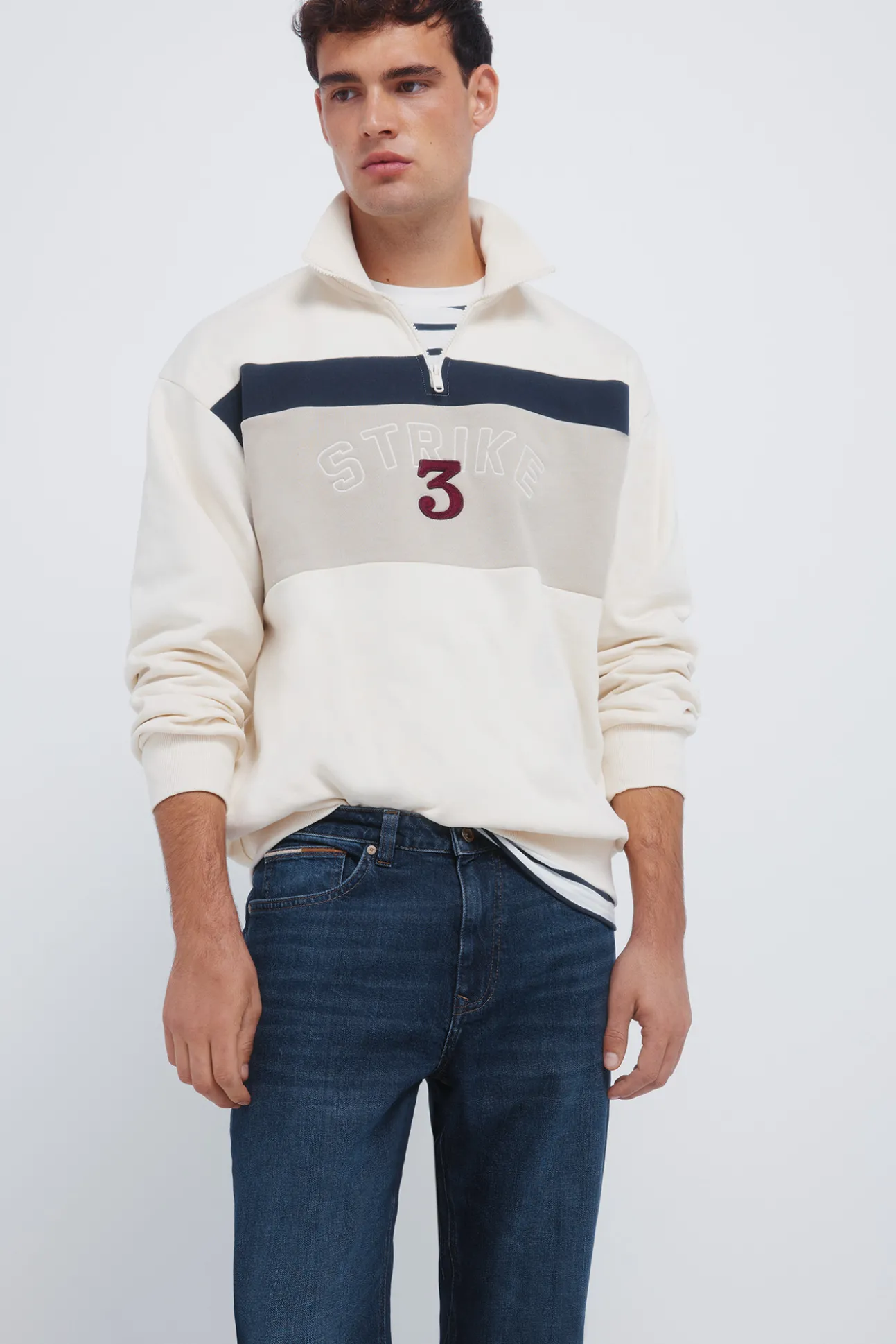 Jeans coupe régulière délavé foncé