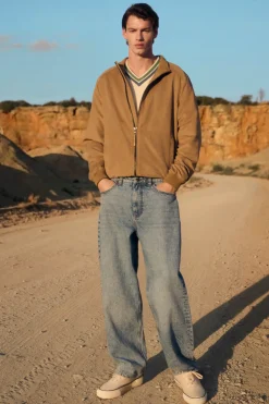 Jeans d&eacute;lav&eacute; moyen clair coupe droite