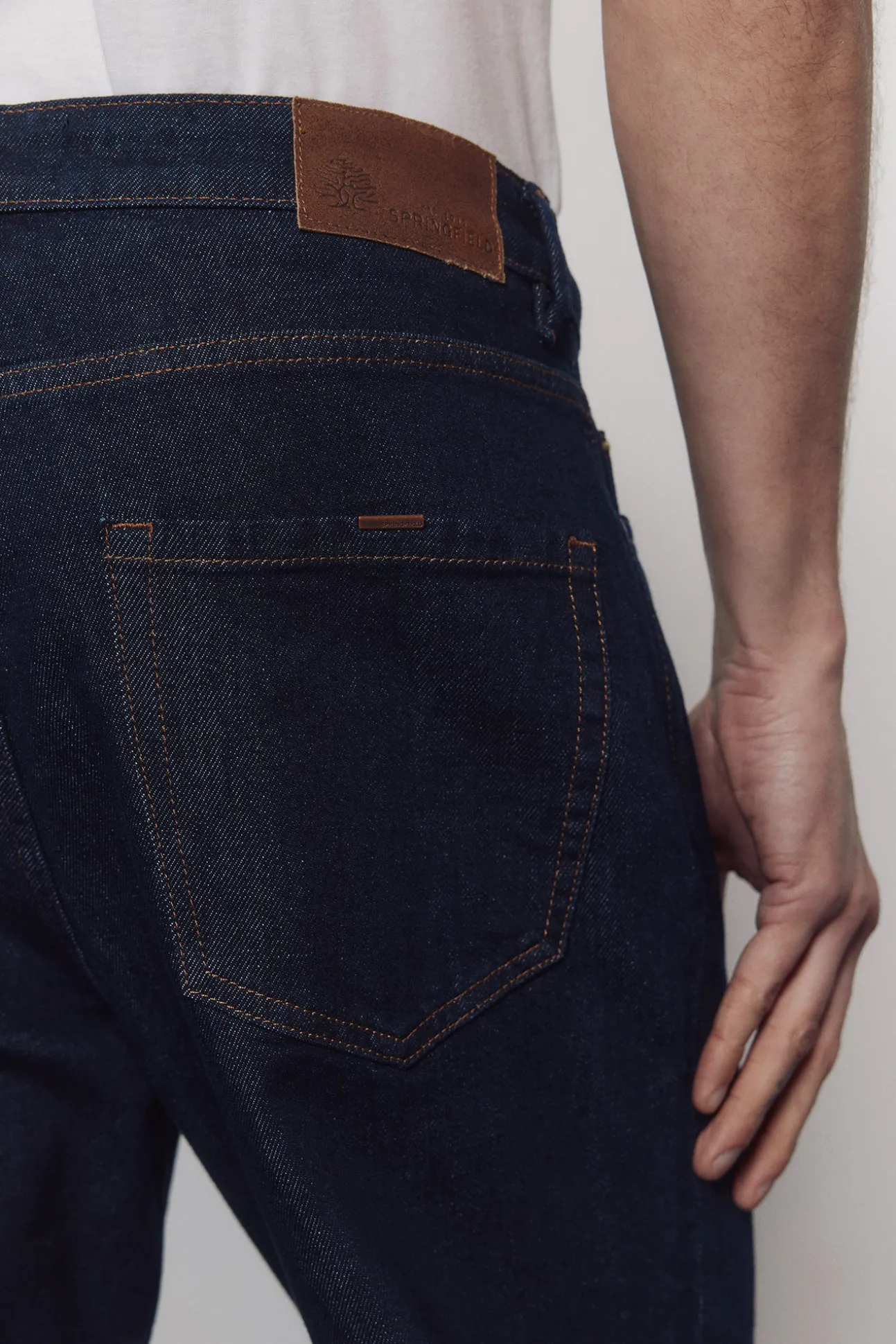 Jeans lavé désencollé coupe droite