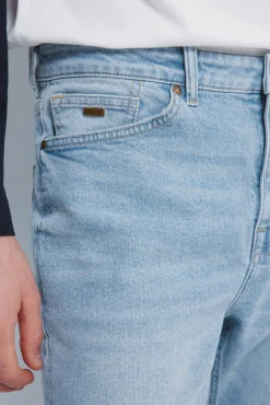 Jeans slim d&eacute;lav&eacute; clair