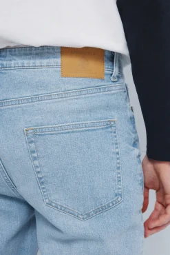 Jeans slim d&eacute;lav&eacute; clair