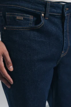 Jeans slim d&eacute;sencoll&eacute;