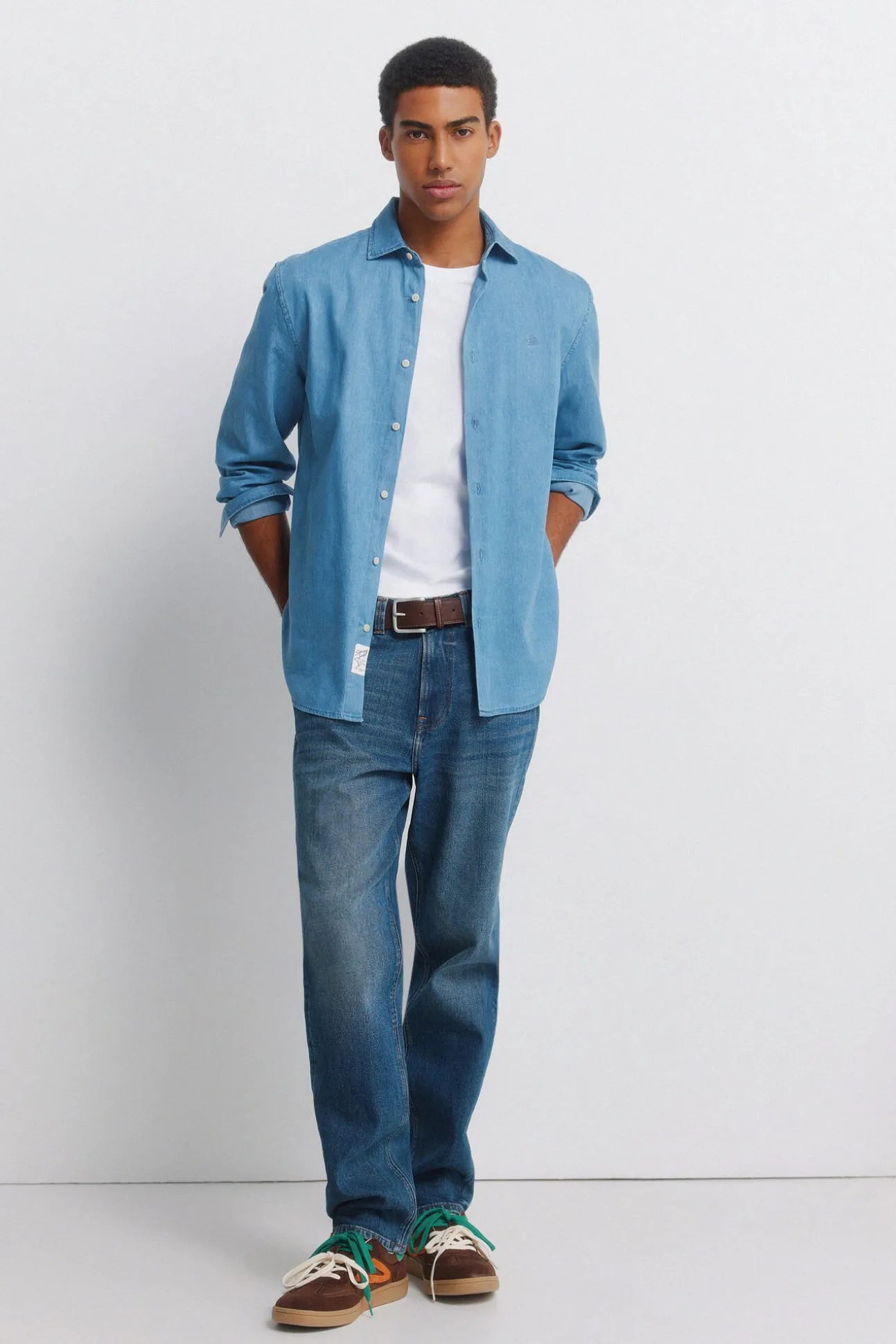 Jeans surtint coupe droite