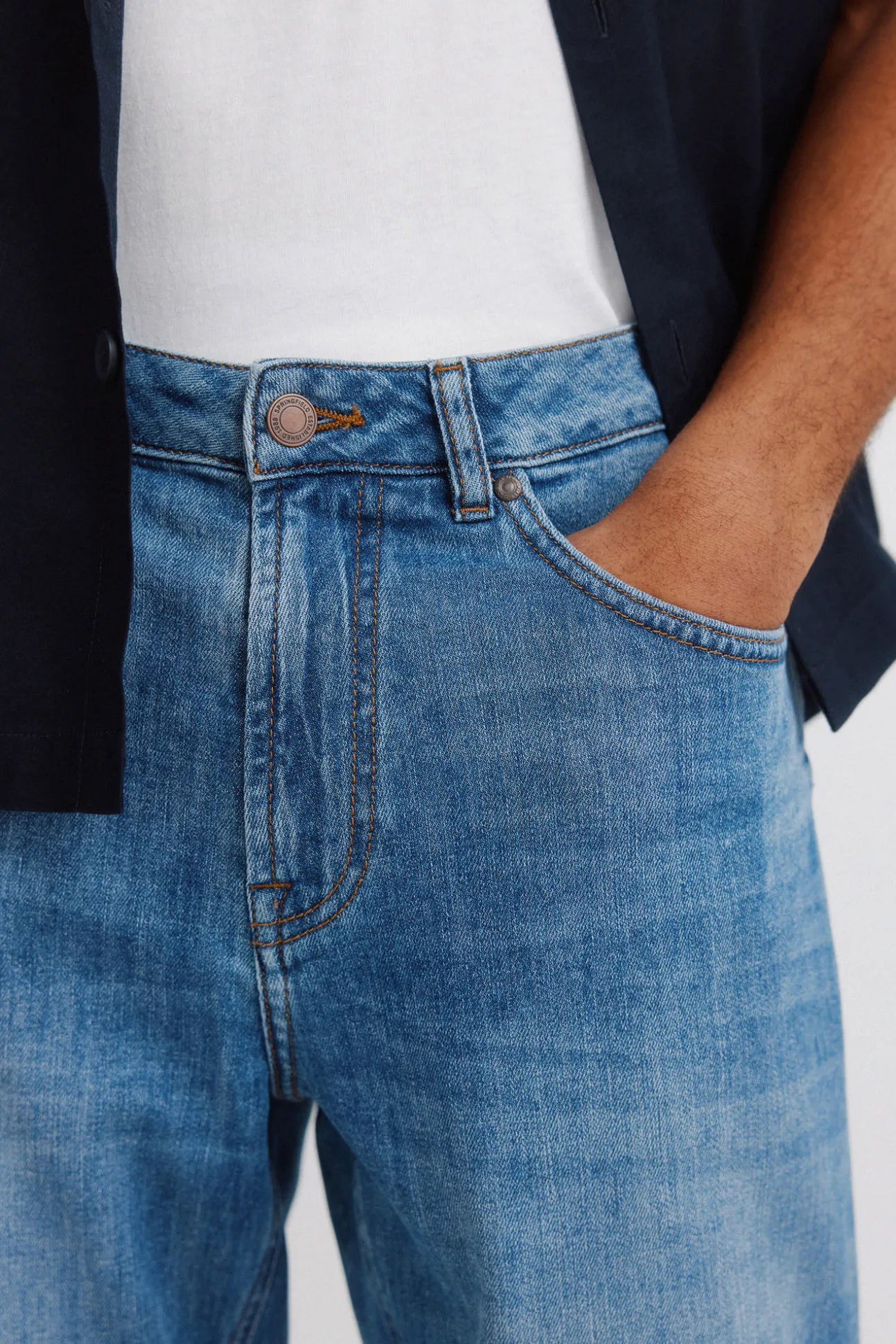 Jeans ultra-légers délavés moyens coupe slim