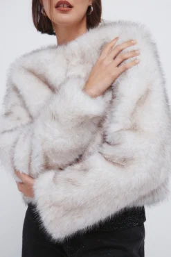 Manteau de fourrure court