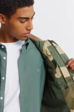 Parka camouflage col contrastant