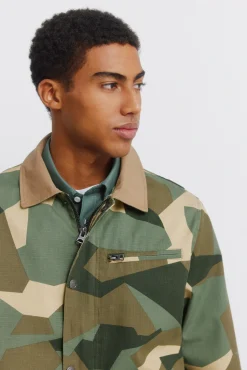 Parka camouflage col contrastant