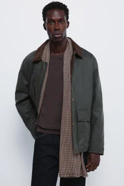 Parka courte avec col en velours c&ocirc;tel&eacute;