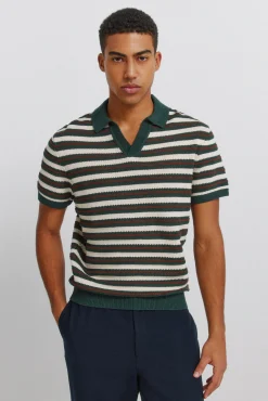 Polo structur&eacute; &agrave; rayures