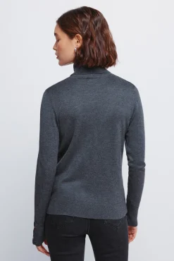 Pull col avec boutons et poignets