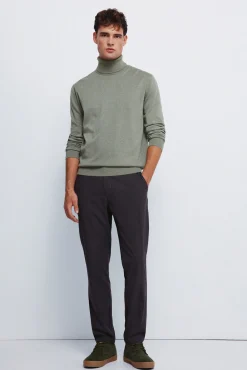 Pull col basique