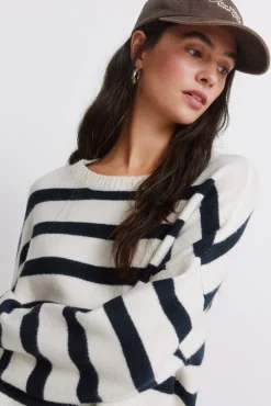 Pull &eacute;paules tombantes