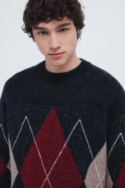 Pull fantaisie &agrave; motifs de losanges