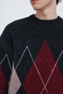 Pull fantaisie &agrave; motifs de losanges
