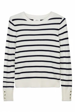 Pull fin boutons poignets