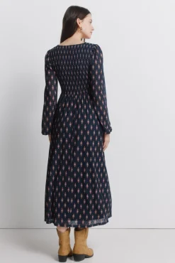 Robe &agrave; d&eacute;collet&eacute; volant&eacute;