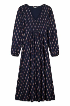 Robe &agrave; d&eacute;collet&eacute; volant&eacute;