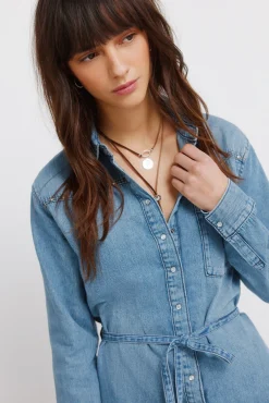 Robe courte en denim avec ceinture