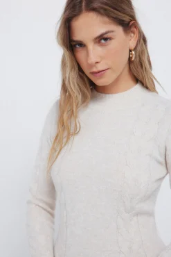 Robe en maille en maille torsad&eacute;e