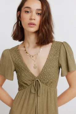 Robe midi &agrave; volants