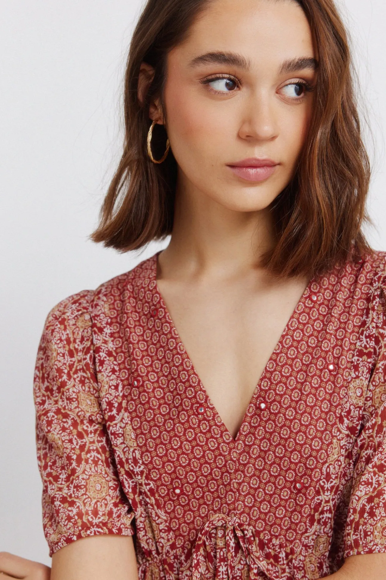 Robe midi imprimé frise décolleté