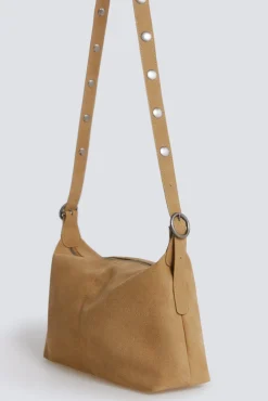 Sac bandouli&egrave;re &agrave; clous