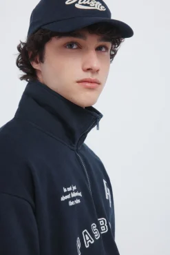 sweat-shirt