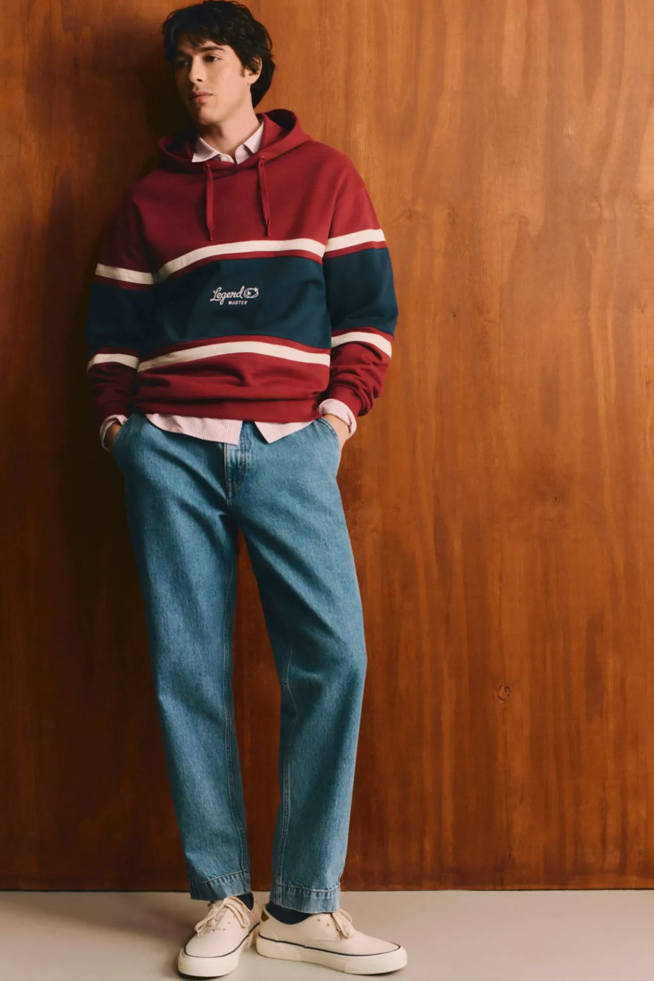 Sweat-shirt à capuche à découpes
