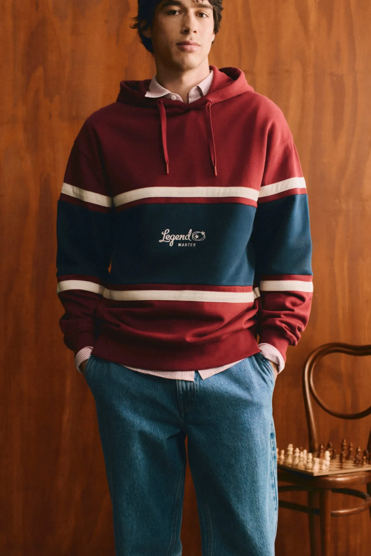 Sweat-shirt à capuche à découpes