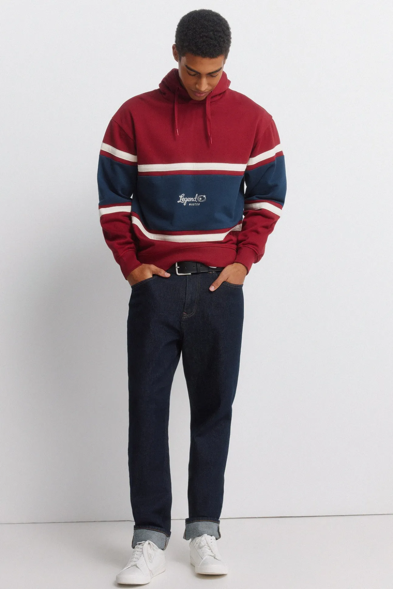 Sweat-shirt à capuche à découpes