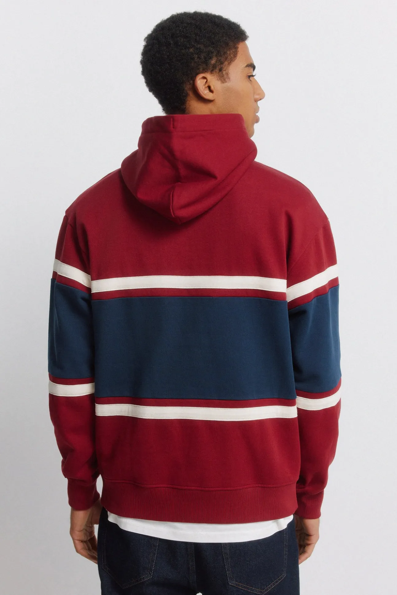 Sweat-shirt à capuche à découpes
