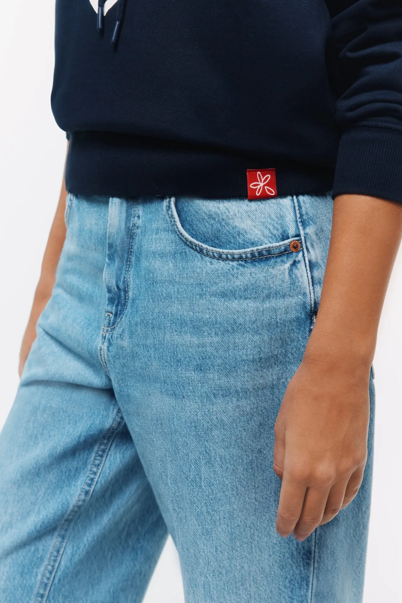 Sweat-shirt à deux fleurs