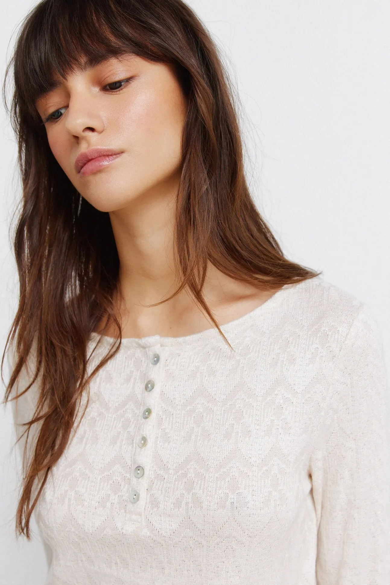 T-shirt à bords ondulés