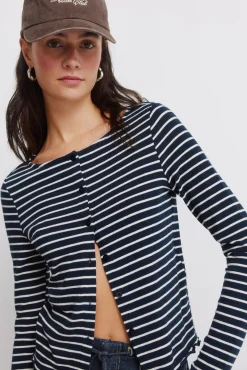T-shirt &agrave; rayures avec boutons